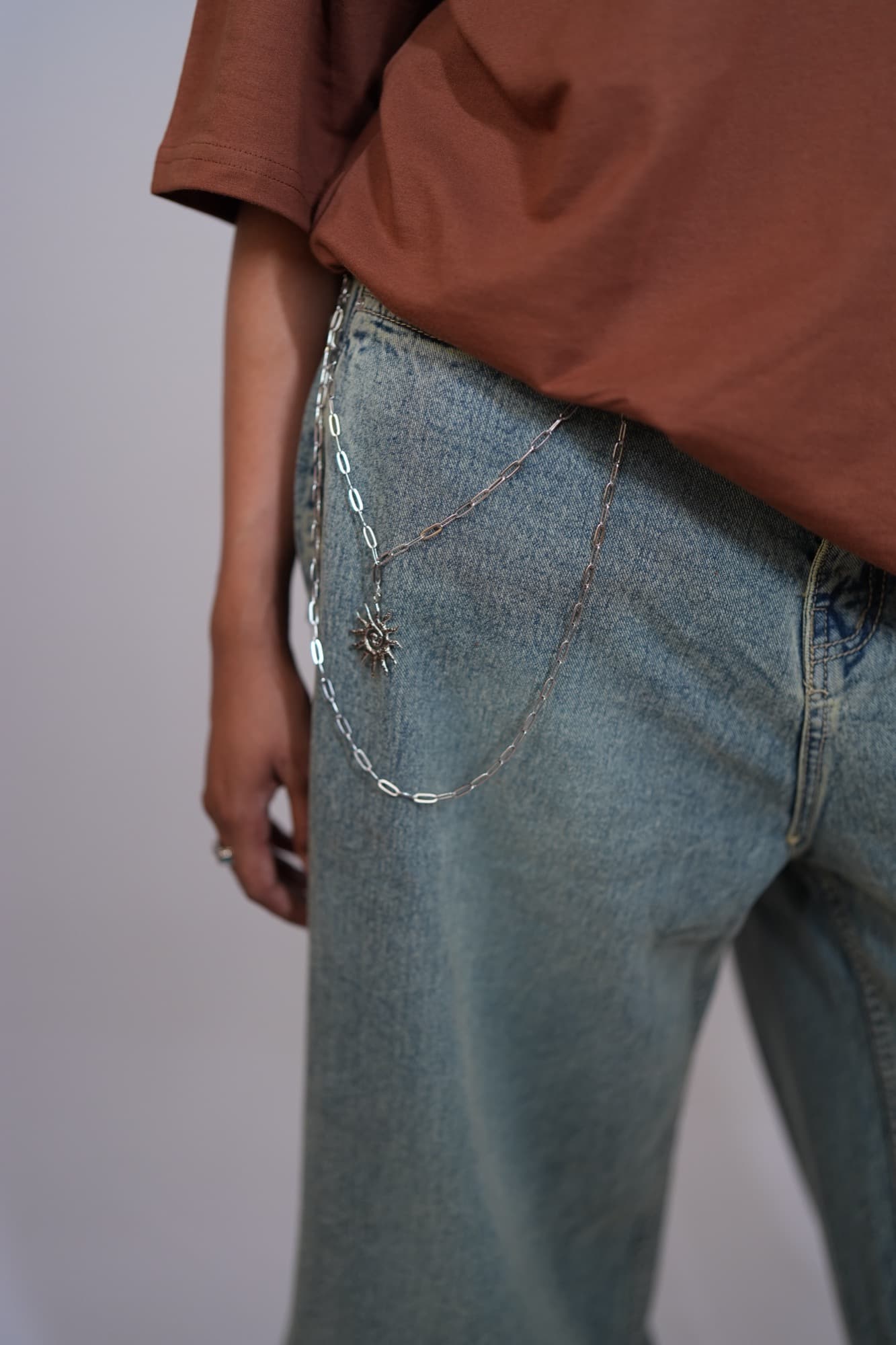 Rust oversized tee, lifestyle